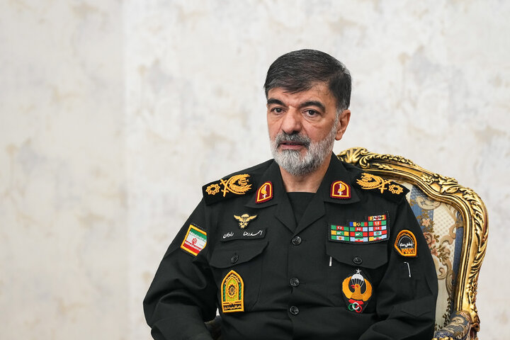 دیدار فرمانده و اعضای ستاد فرماندهی انتظامی کشور با دکتر قالیباف