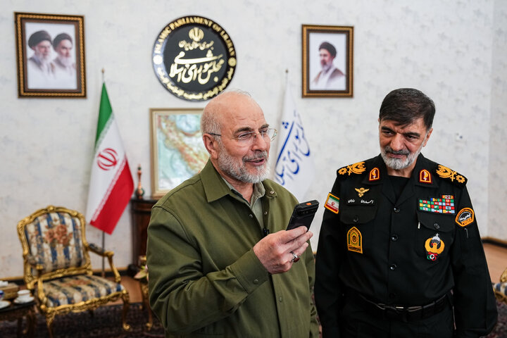 دیدار فرمانده و اعضای ستاد فرماندهی انتظامی کشور با دکتر قالیباف