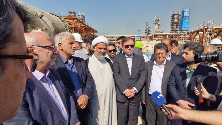 بازدید اعضای کمیسیون اصل نودم قانون اساسی از عسلویه
