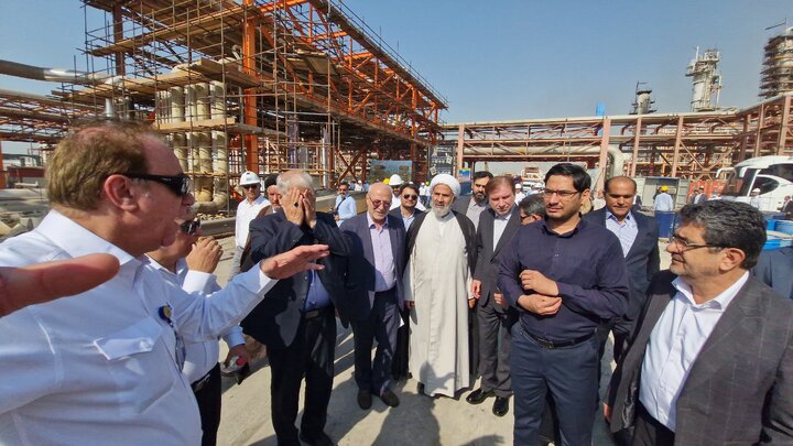 بازدید اعضای کمیسیون اصل نودم قانون اساسی از عسلویه