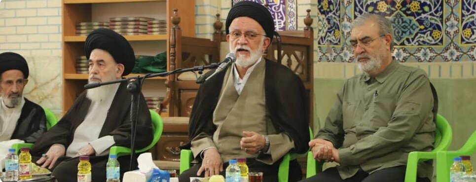 دیدار عزیزی با اعضای جامعه روحانیت مبارز شیراز - خانه ملت