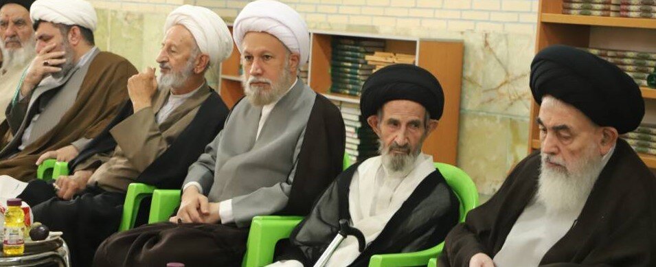 دیدار عزیزی با اعضای جامعه روحانیت مبارز شیراز