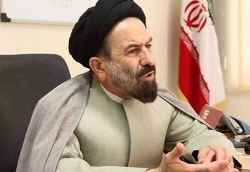مسئولان باید پرچمداران وحدت و انسجام ملی باشند