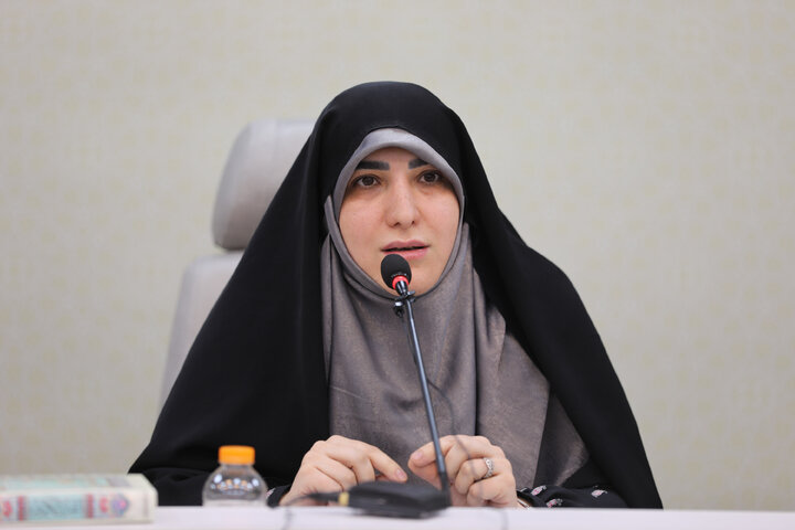 نشست رفع چالش‌ها و موانع کسب‌وکار زنان کارآفرین با حضور زینب قیصری