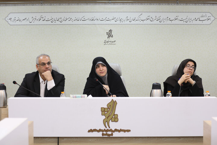 نشست رفع چالش‌ها و موانع کسب‌وکار زنان کارآفرین با حضور زینب قیصری