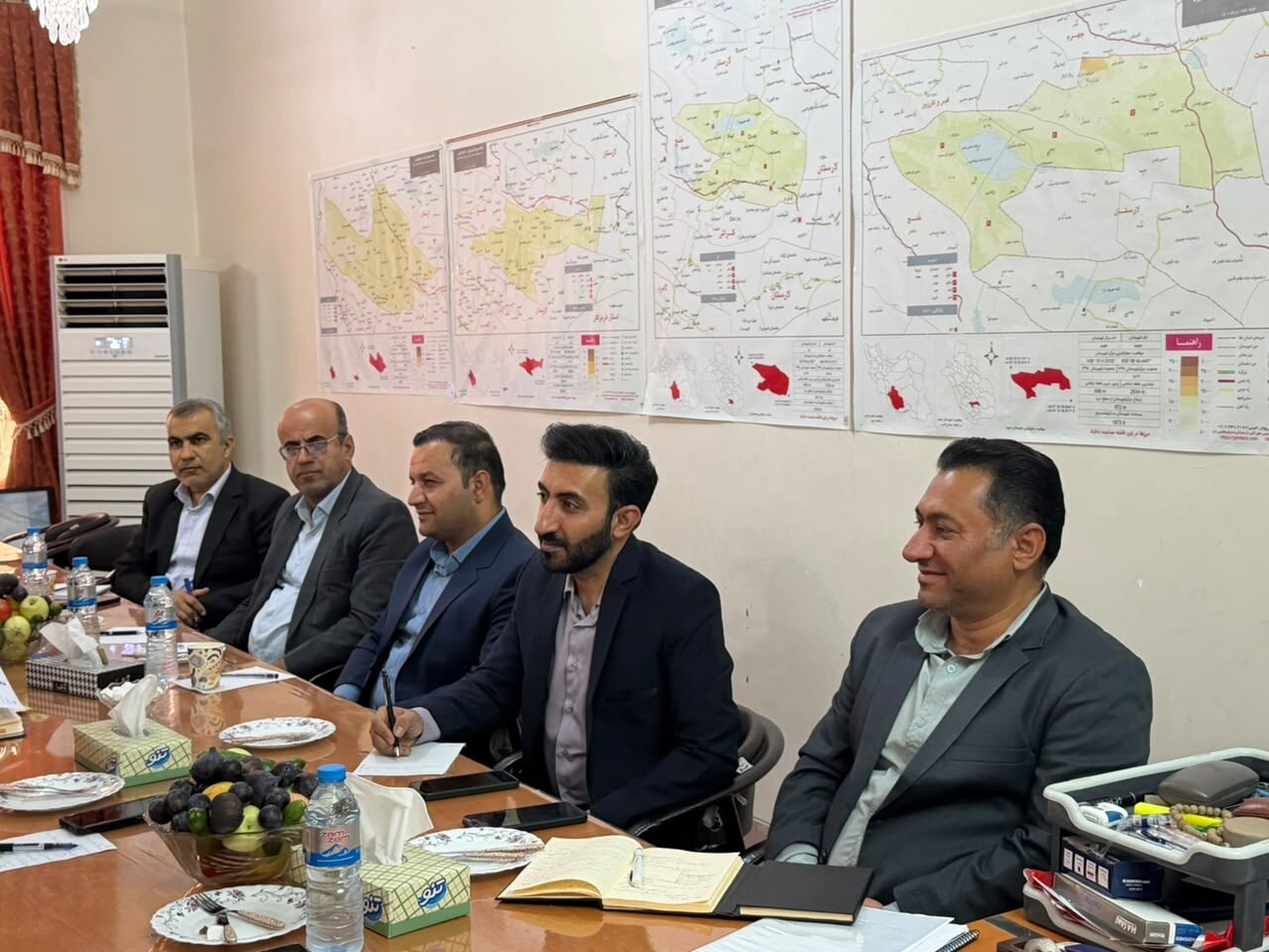 از پیگیری توسعه آموزش عالی لارستان تا پیگیری اجرای طرح‌های نیمه‌تمام توسط بروجردی