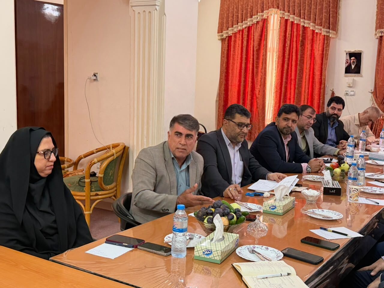 از پیگیری توسعه آموزش عالی لارستان تا پیگیری اجرای طرح‌های نیمه‌تمام توسط بروجردی
