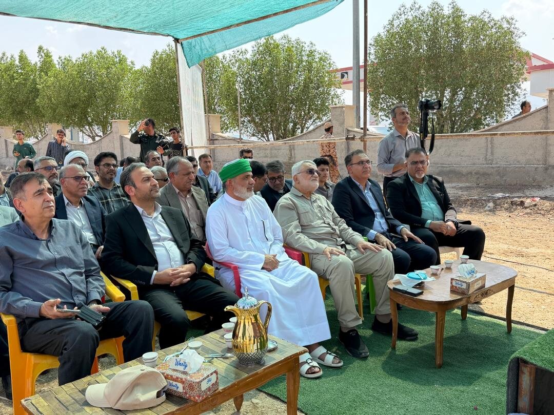بروجردی: آغاز طرح ۲۰۰ مگاواتی خورشیدی حوزه انتخابیه از عمادشهر؛نیروگاه‌های ۲۰ مگاواتی در شهرستان‌ها احداث می‌شود