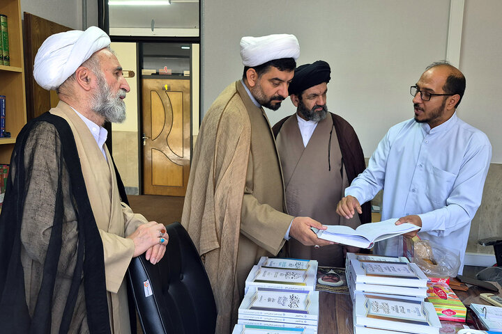 دیدار مشاور رئیس مجلس با قائم مقام مدیریت حوزه علمیه اصفهان