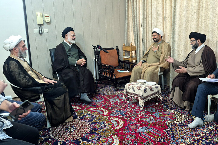 دیدار مشاور رئیس مجلس با آیت‌الله مهدوی