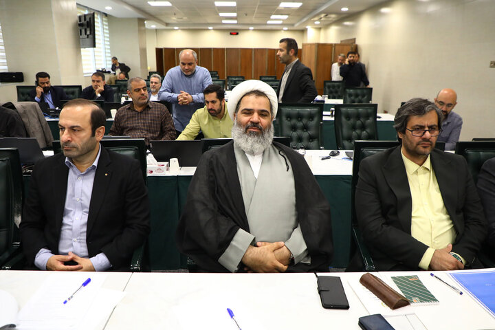 نشست ویژه مجلس برای استماع برنامه‌های وزیر پیشنهادی دفاع و پشتیبانی نیروهای مسلح