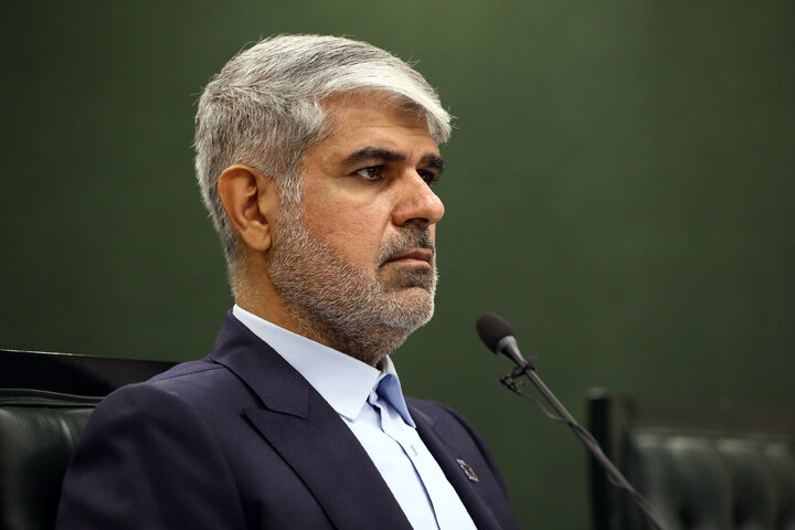 نشست ویژه مجلس برای استماع برنامه‌های وزیر پیشنهادی دفاع و پشتیبانی نیروهای مسلح
