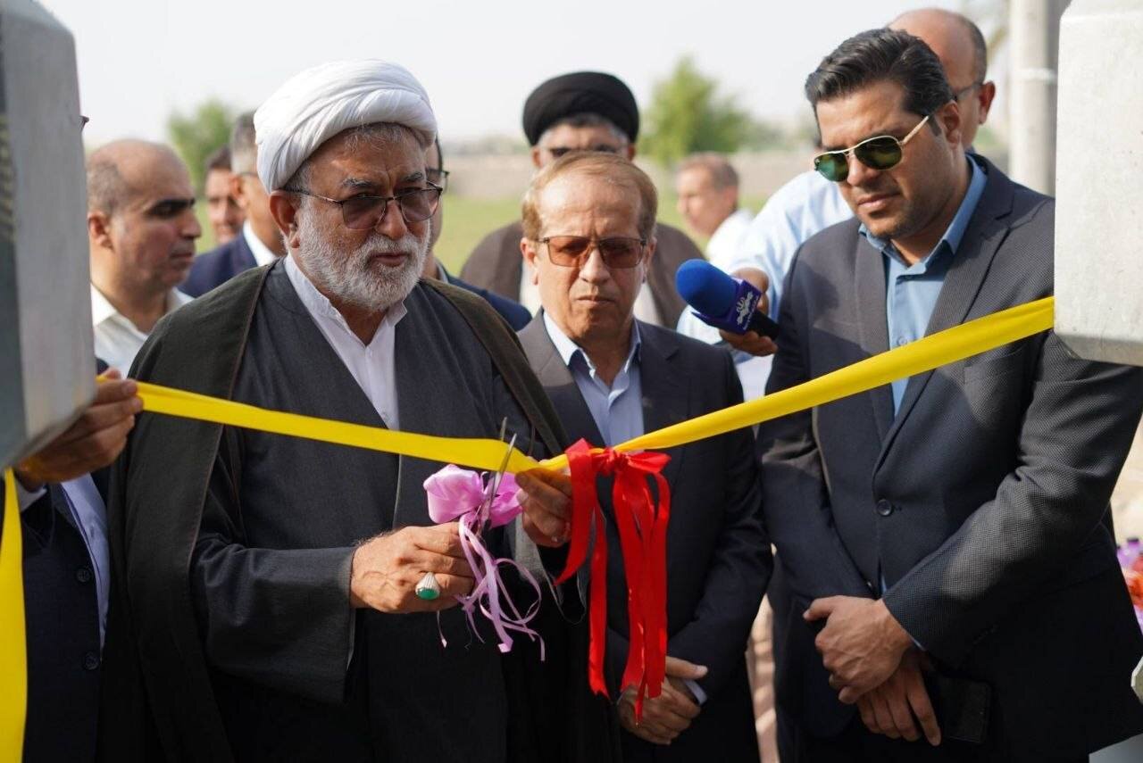 نشست احمدی با روحانیون و طلاب حوزه انتخابیه/بررسی مشکلات ارتباطی دیّر