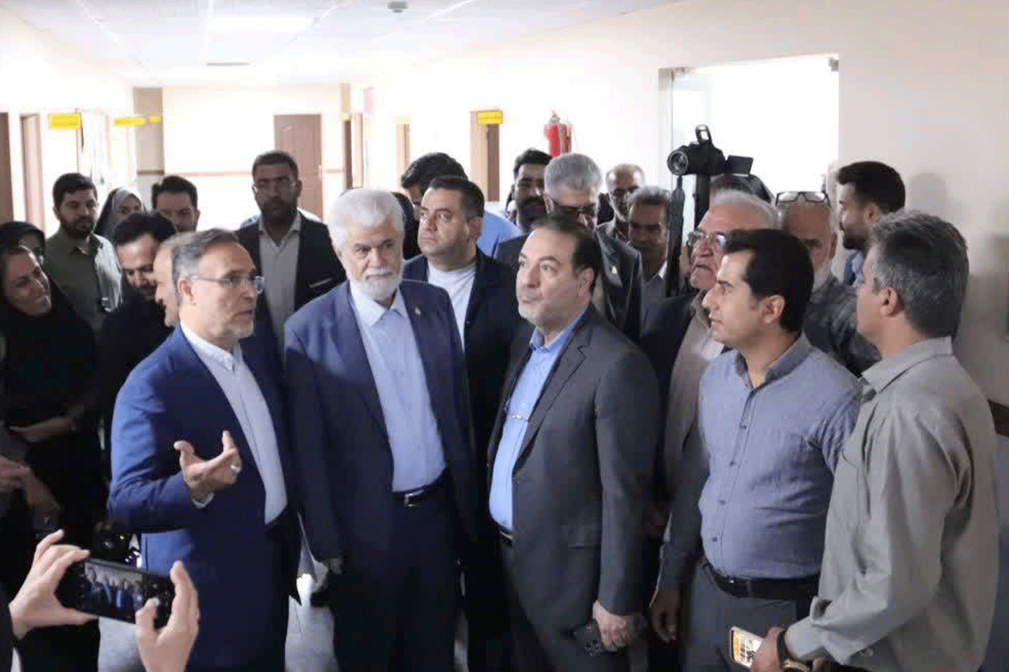 بازدید اعضای کمیسیون بهداشت از مراکز جامع خدمات سلامت و مراکز درمانی و بهداشتی ملایر