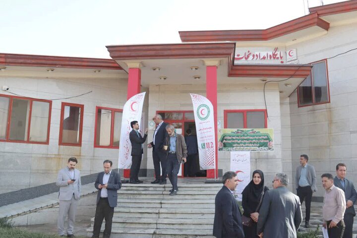 بازدید اعضای کمیسیون بهداشت از مراکز جامع خدمات سلامت و مراکز درمانی و بهداشتی ملایر