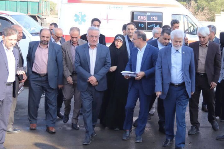 بازدید اعضای کمیسیون بهداشت از مراکز جامع خدمات سلامت و مراکز درمانی و بهداشتی ملایر