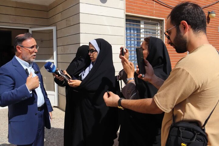 بازدید اعضای کمیسیون بهداشت از مراکز جامع خدمات سلامت و مراکز بهداشتی و درمانی ملایر