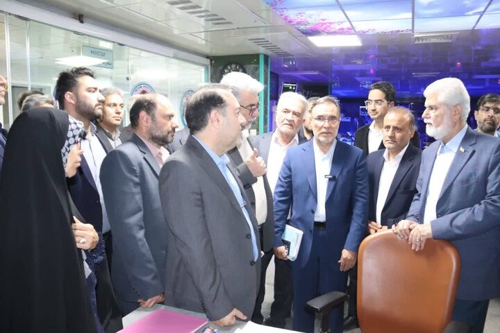 بازدید اعضای کمیسیون بهداشت از مراکز جامع خدمات سلامت و مراکز بهداشتی و درمانی ملایر