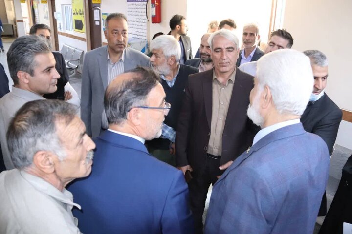 بازدید اعضای کمیسیون بهداشت از مراکز جامع خدمات سلامت و مراکز بهداشتی و درمانی ملایر