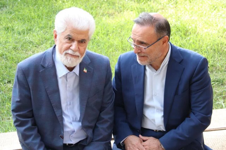 بازدید اعضای کمیسیون بهداشت از مراکز جامع خدمات سلامت و مراکز بهداشتی و درمانی ملایر