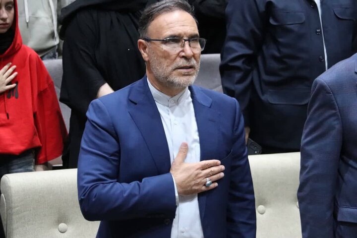 بازدید اعضای کمیسیون بهداشت از مراکز جامع خدمات سلامت و مراکز بهداشتی و درمانی ملایر
