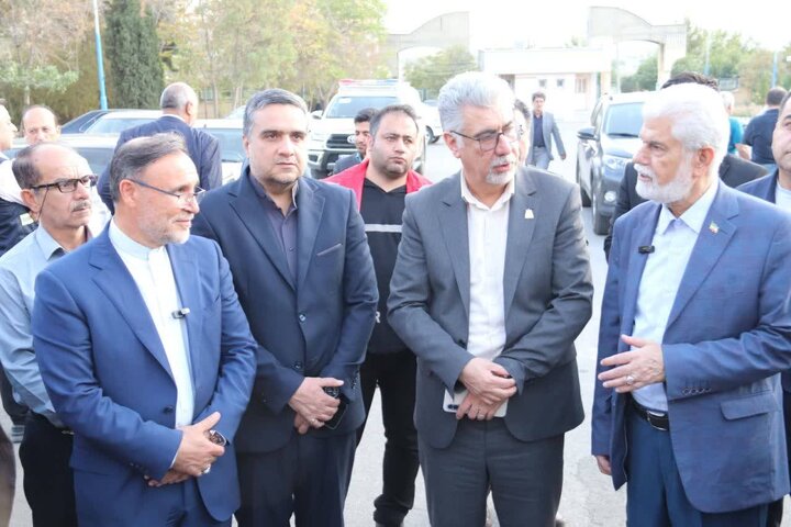 بازدید اعضای کمیسیون بهداشت از مراکز جامع خدمات سلامت و مراکز بهداشتی و درمانی ملایر