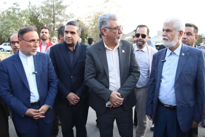 بازدید اعضای کمیسیون بهداشت از مراکز جامع خدمات سلامت و مراکز بهداشتی و درمانی ملایر