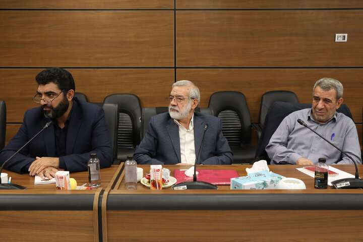 حضور وزیر پیشنهادی دفاع و پشتیبانی نیروهای مسلح در فراکسیون دفاع و اقتدار ملی