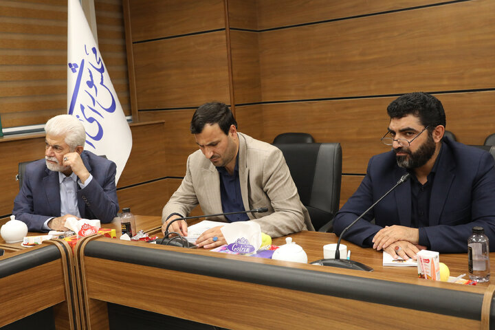 حضور وزیر پیشنهادی دفاع و پشتیبانی نیروهای مسلح در فراکسیون دفاع و اقتدار ملی
