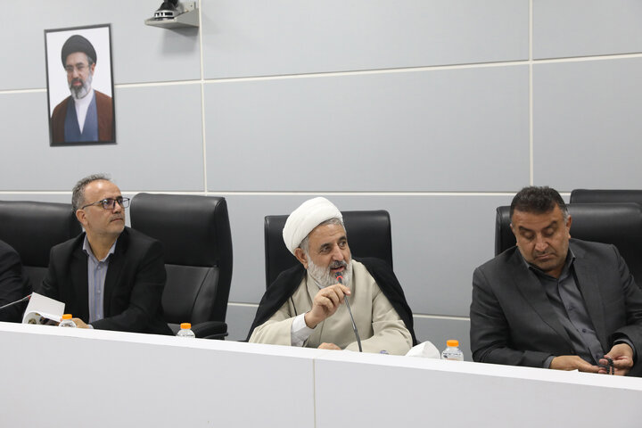 حضور وزیر پیشنهادی دفاع در فراکسیون شاهد و ایثارگر
