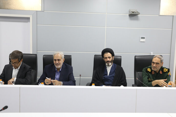 حضور وزیر پیشنهادی دفاع در فراکسیون شاهد و ایثارگر