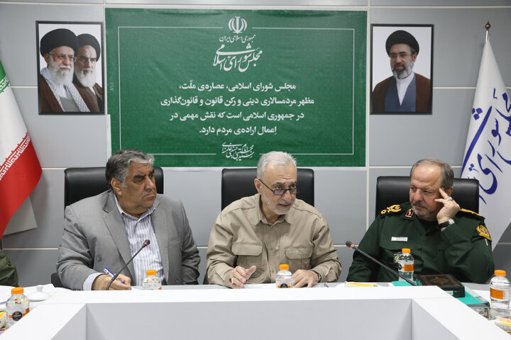 حضور وزیر پیشنهادی دفاع در فراکسیون شاهد و ایثارگر