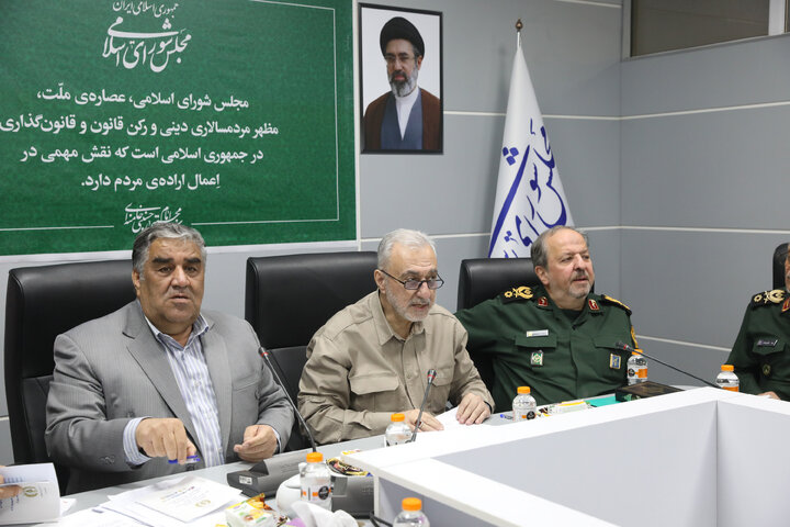 حضور وزیر پیشنهادی دفاع در فراکسیون شاهد و ایثارگر