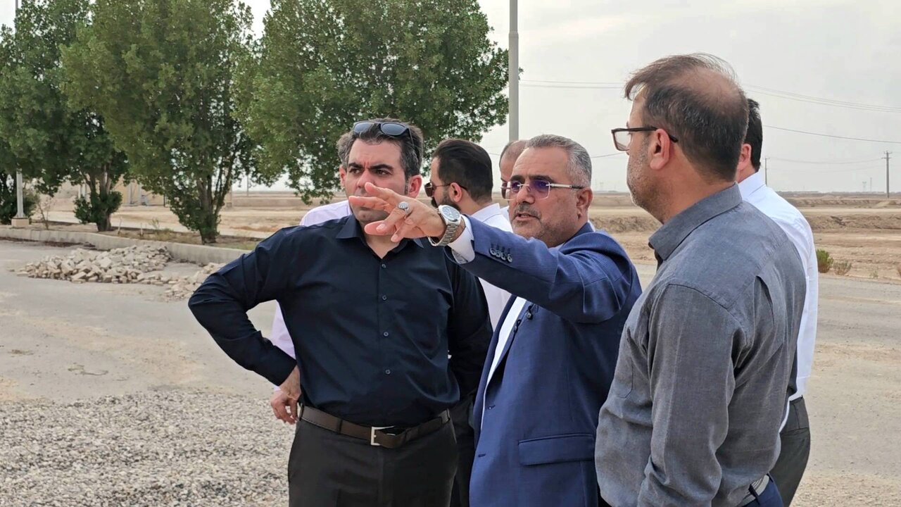 دعوت خنفری از مدیران صندوق بازنشستگی کشور برای سرمایه گذاری در طرحهای تولیدی شادگان