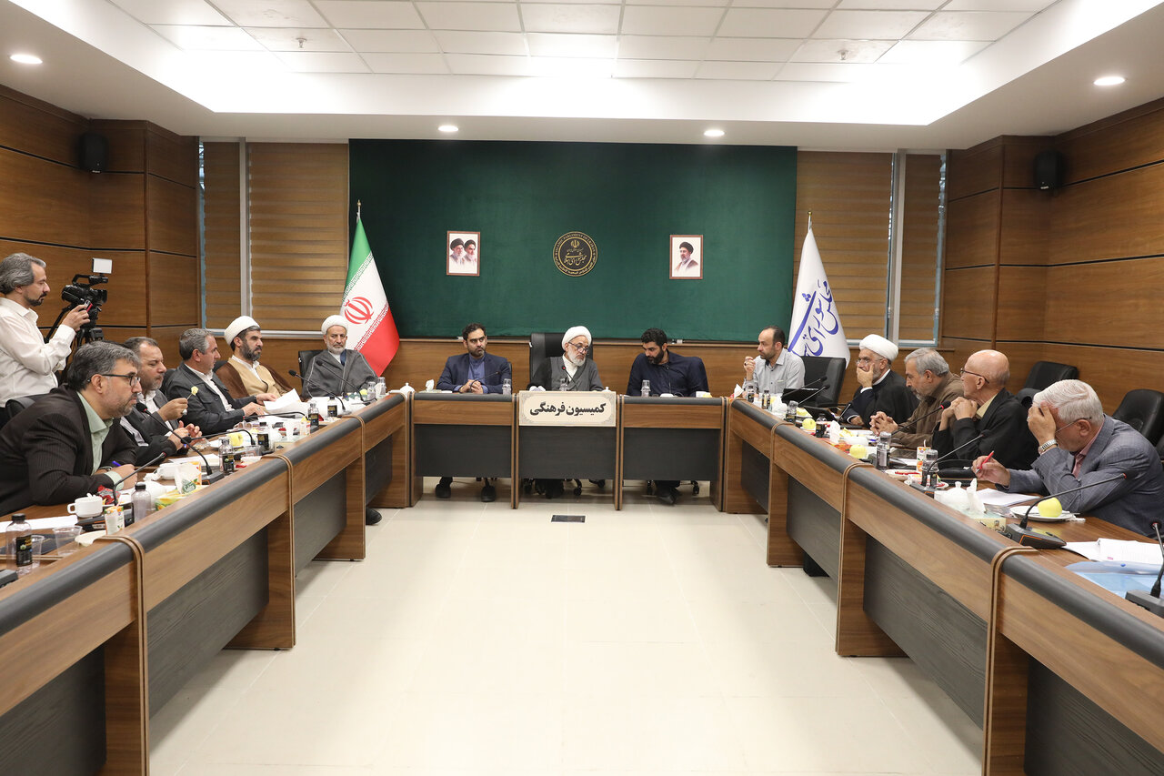 تصویر خبر: خانه ملت - نشست یکشنبه ۲۶ مهرماه کمیسیون فرهنگی مجلس