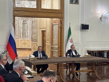 امنیت منطقه باید بدون دخالت قدرت‌های خارجی تأمین شود