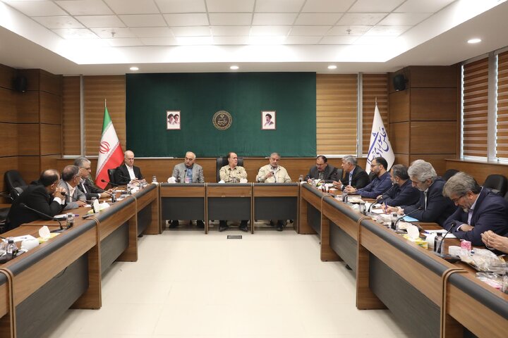 نشست هم اندیشی مجامع استانی با نایب رییس مجلس