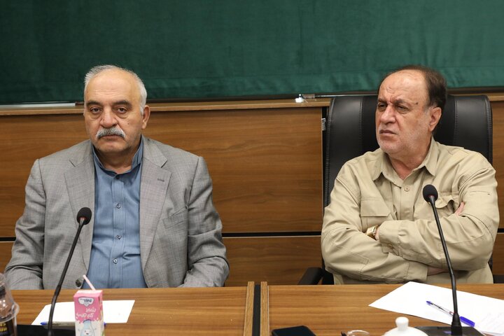 نشست هم اندیشی مجامع استانی با نایب رییس مجلس
