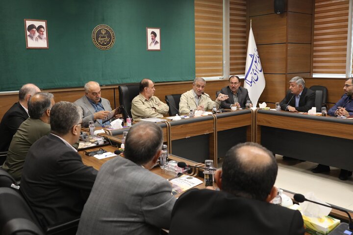 نشست هم اندیشی مجامع استانی با نایب رییس مجلس