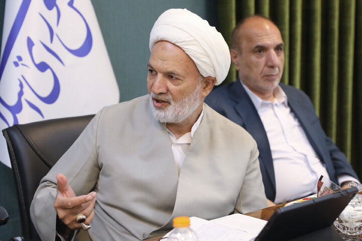 نشست کمیسیون شوراها با حضور رییس  سازمان مدیریت بحران کشور
