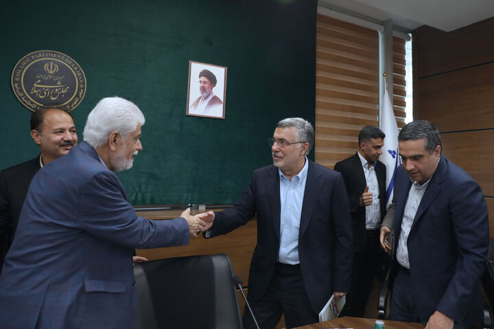 نشست 27مهرماه 1405کمیسیون بهداشت و درمان و اموزش پزشکی مجلس شورای اسلامی