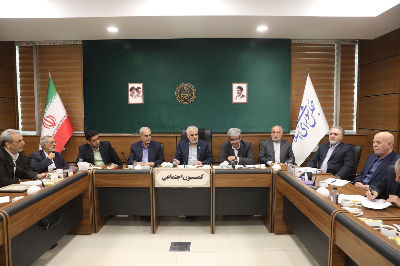 درمان، مسکن و حقوق بازنشستگان نیروهای مسلح نیازمند ارتقای کیفی و کمی است