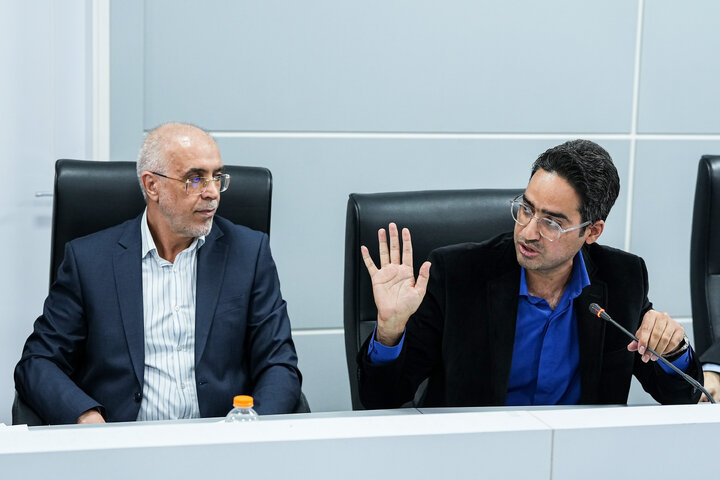 نشست بررسی مسائل حوزه بهداشت، درمان و سلامت با حضور دکتر قالیباف