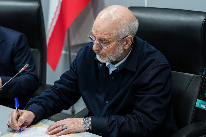 نشست بررسی مسائل حوزه بهداشت، درمان و سلامت با حضور دکتر قالیباف