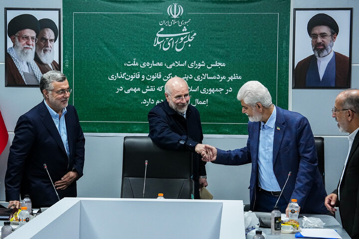 نشست بررسی مسائل حوزه بهداشت، درمان و سلامت با حضور دکتر قالیباف