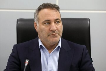بانک مرکزی با تسهیلات هدفمند از تولیدکنندگان واقعی حمایت کند