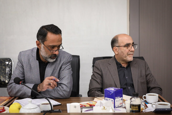 نشست کمیسیون فرهنگی با حضور وزیر راه