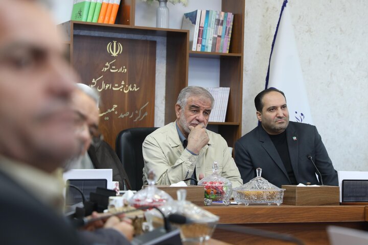 بازدید کمیسیون شوراها از سازمان ثبت احوال کشور