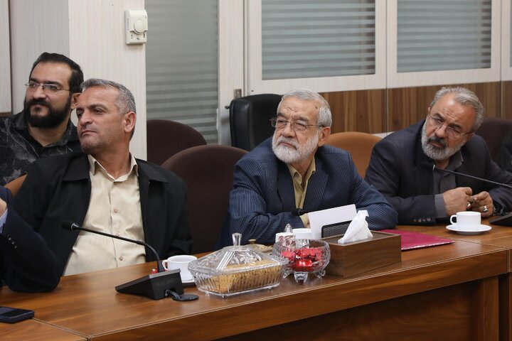 بازدید کمیسیون شوراها از سازمان ثبت احوال کشور