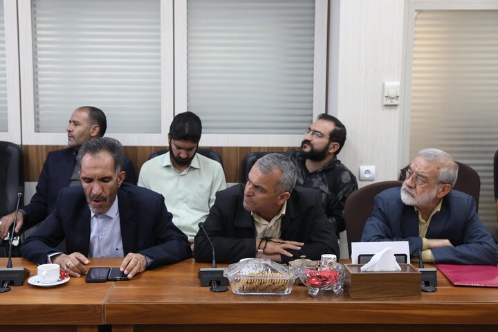 بازدید کمیسیون شوراها از سازمان ثبت احوال کشور
